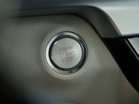 Used 2021 Kia Telluride S AWD/4WD image 34