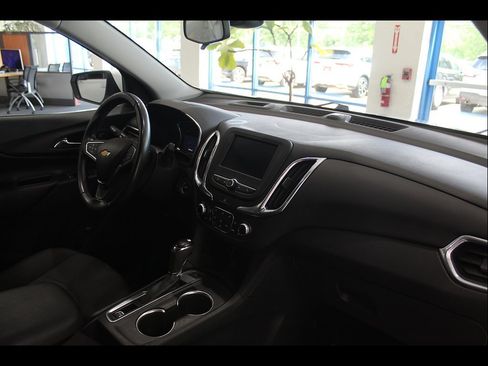 Used 2020 Chevrolet Equinox LT AWD/4WD image 23