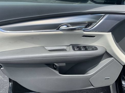 Used 2023 Cadillac XT5 Premium Luxury AWD/4WD image 13