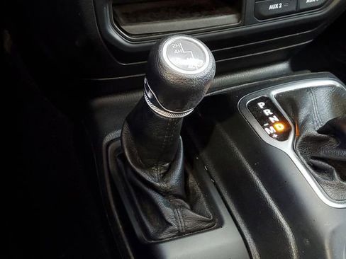 Used 2021 Jeep Wrangler Unlimited Sport AWD/4WD image 26