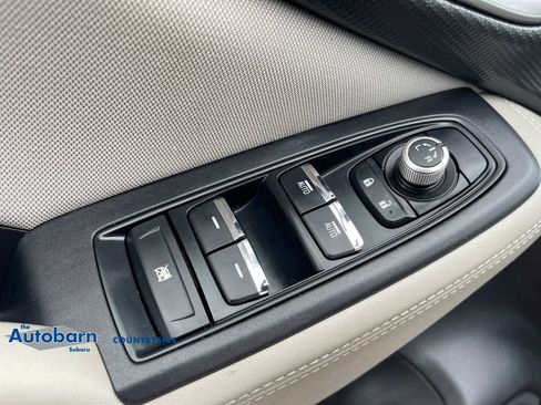 Used 2019 Subaru Forester Premium AWD/4WD image 11
