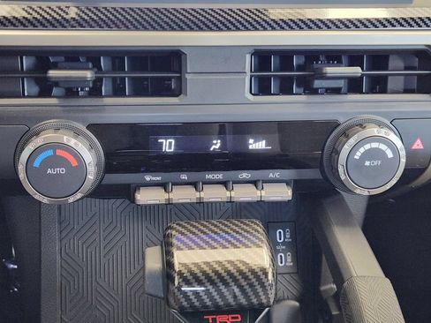 Used 2024 Toyota Tacoma TRD Sport AWD/4WD image 18