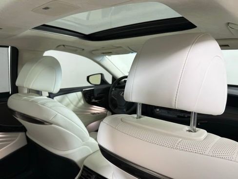 Used 2022 Lexus LS 500 w/ Luxury Package image 30