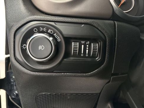 Used 2020 Jeep Wrangler Unlimited Sport S image 26