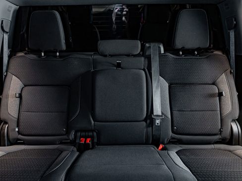 Used 2022 Chevrolet Silverado 1500 LT Trail Boss w/ Bed Protection Package image 26