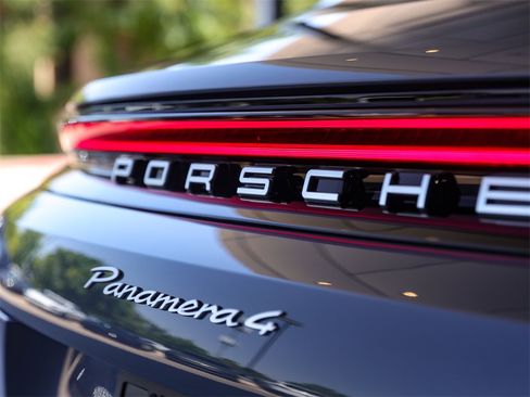 New 2025 Porsche Panamera 4 image 13