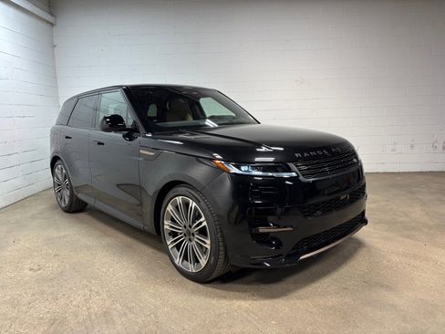 New 2026 Land Rover Range Rover Sport Dynamic SE AWD/4WD image 4