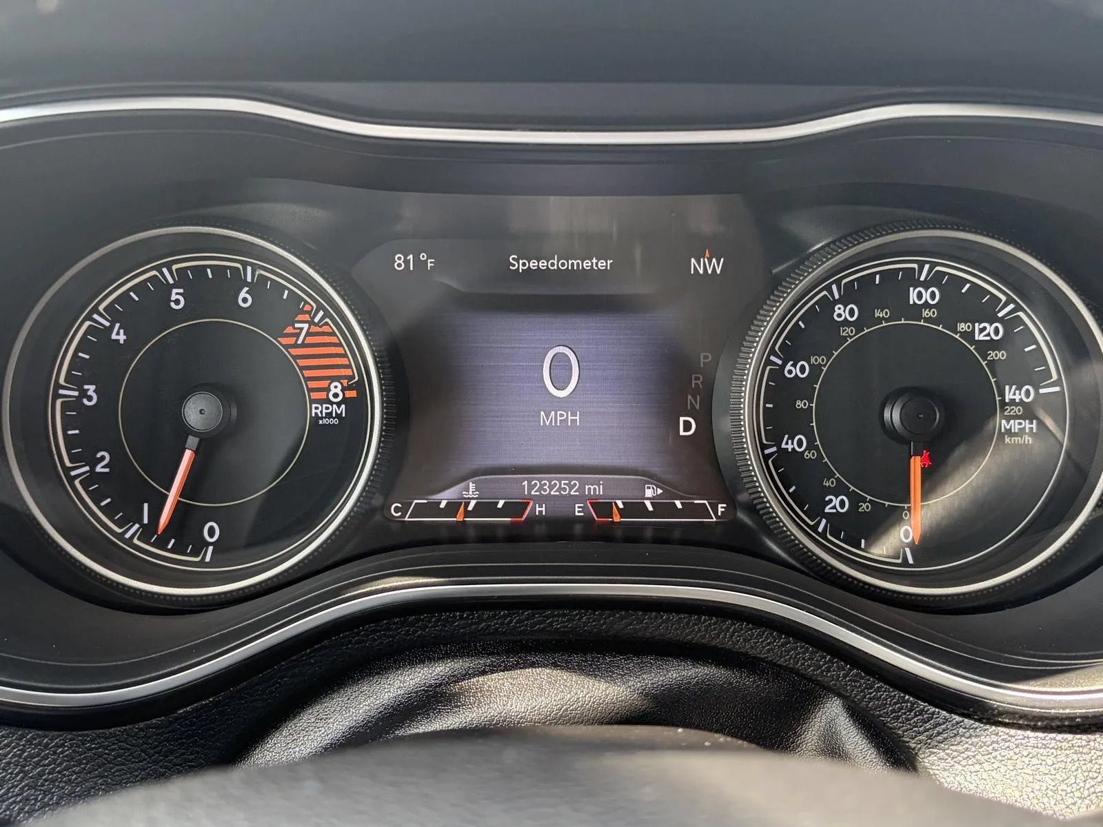 Used 2019 Jeep Cherokee Limited AWD/4WD image 18