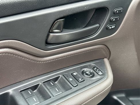 Used 2018 Honda Odyssey EX-L image 35