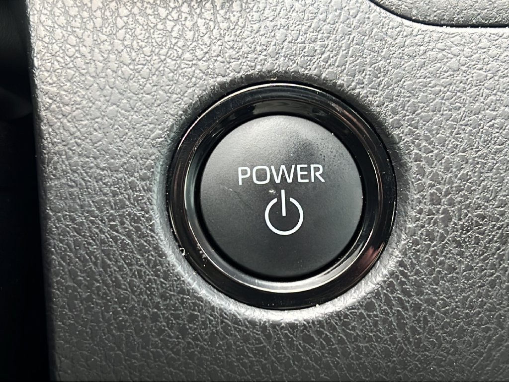 Used 2025 Toyota Camry SE FWD image 22