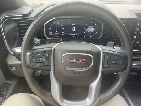 Used 2025 GMC Sierra 1500 SLT w/ SLT Premium Plus Package AWD/4WD image 17