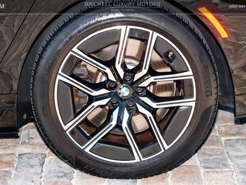 Used 2024 BMW 760i xDrive AWD/4WD image 47