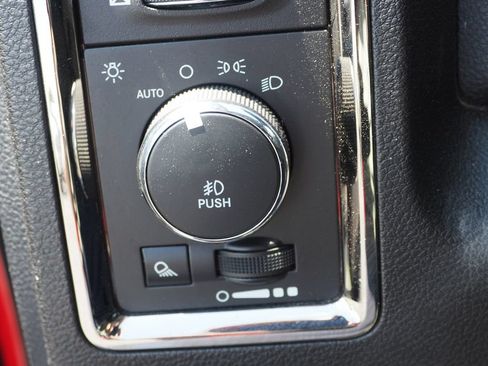 Used 2014 RAM 1500 Sport w/ Convenience Group AWD/4WD image 29