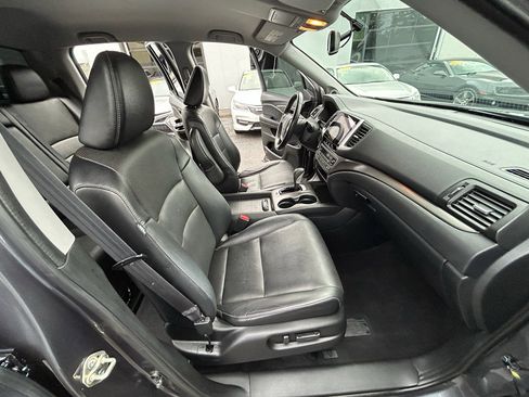Used 2017 Honda Ridgeline RTL-T image 39