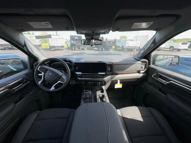 Used 2024 Chevrolet Silverado 1500 LT Trail Boss w/ Convenience Package II AWD/4WD image 10
