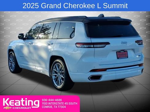 Used 2025 Jeep Grand Cherokee L Summit AWD/4WD image 2