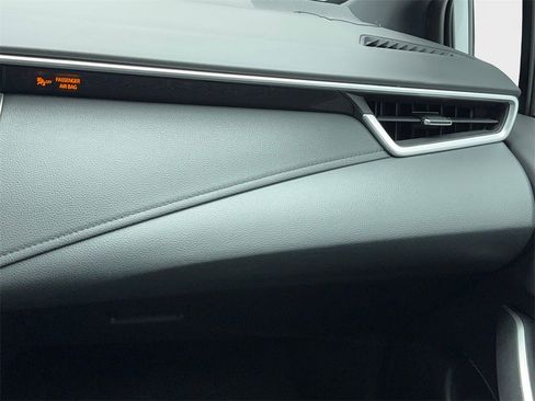 Used 2022 Toyota Corolla SE image 20