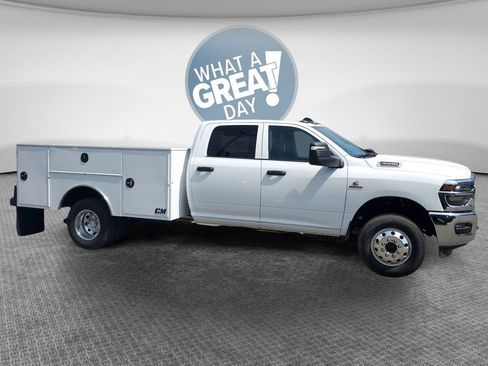 New 2026 RAM 3500 Tradesman w/ Chrome Appearance Group AWD/4WD image 2