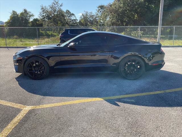 Used 2019 Ford Mustang Coupe RWD image 3