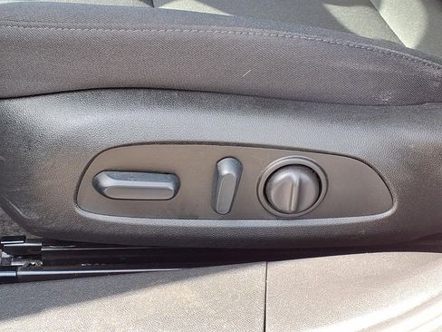 Used 2025 Chevrolet Malibu LT image 21