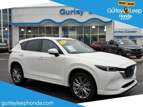 Used 2023 MAZDA CX-5 Signature image 1