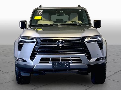 Used 2026 Lexus GX 550 w/ Accessory Package (CT) AWD/4WD image 4
