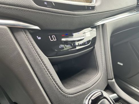 Used 2023 Cadillac XT5 Premium Luxury AWD/4WD image 18