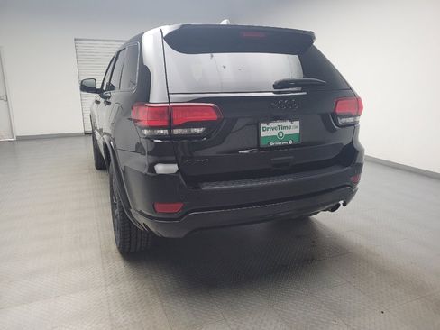 Used 2020 Jeep Grand Cherokee Altitude AWD/4WD image 6