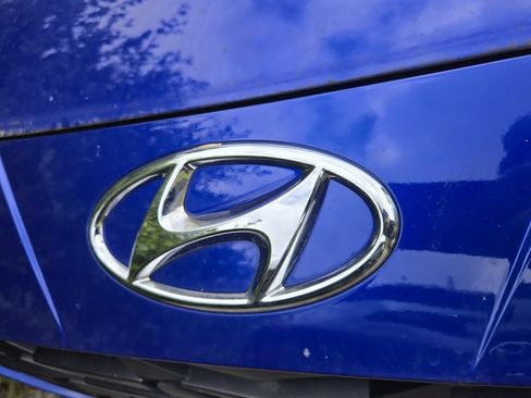 Used 2023 Hyundai Elantra SEL w/ Convenience Package image 11