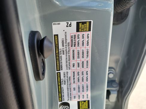Used 2020 Toyota RAV4 XLE w/ Convenience Package FWD image 32