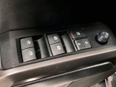 Certified 2022 Toyota Tacoma TRD Off-Road image 41