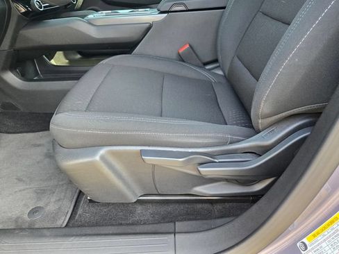 Used 2025 Chevrolet Equinox EV LT FWD image 17