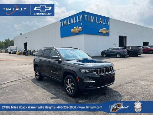 Used 2024 Jeep Grand Cherokee Limited AWD/4WD image 1