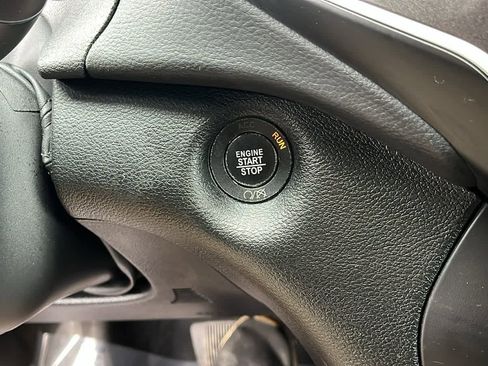 Used 2022 Jeep Cherokee Trailhawk w/ Sun, Sound & Nav Group image 23