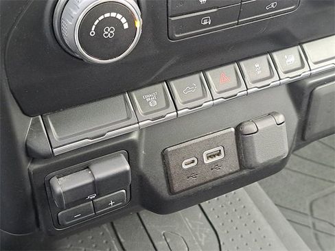 Used 2022 Chevrolet Silverado 2500 LT image 15