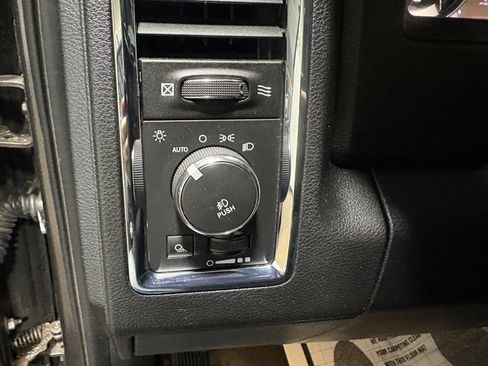 Used 2015 RAM 1500 Laramie w/ Convenience Group image 23