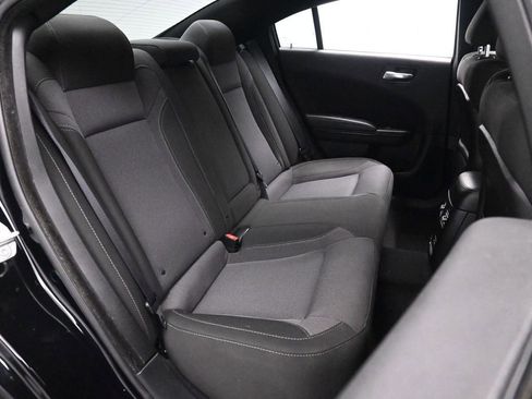 Used 2018 Dodge Charger R/T w/ Blacktop Package image 18