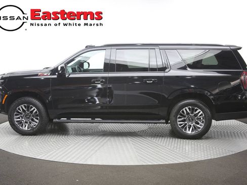 Used 2025 Chevrolet Suburban Z71 AWD/4WD image 64