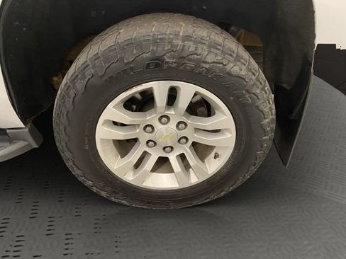 Used 2018 Chevrolet Tahoe LT AWD/4WD image 38