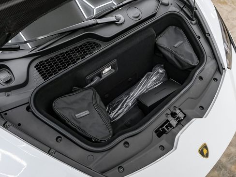 Used 2023 Lamborghini Huracan Tecnica image 83