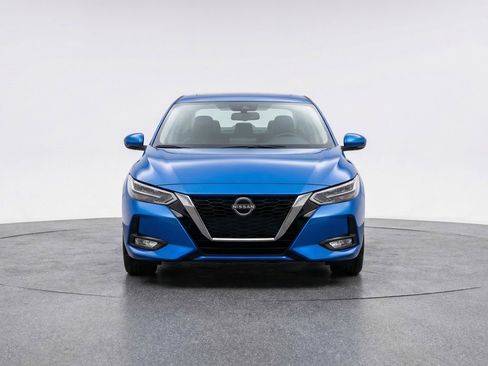 Used 2025 Nissan Sentra SV image 2