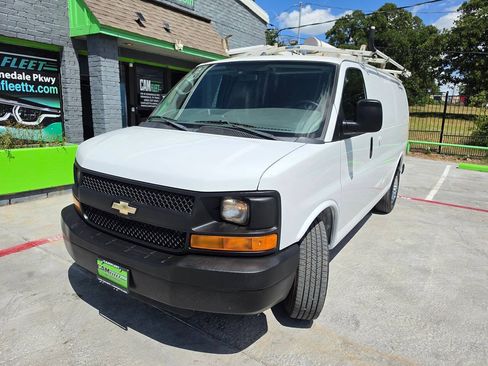 Used 2012 Chevrolet Express 2500 w/ Cold Climate Package RWD image 59