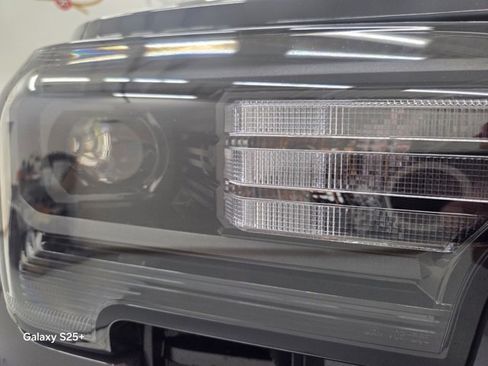 New 2025 Toyota Tacoma SR5 image 10