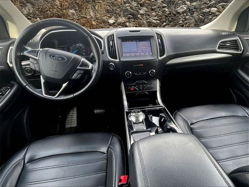 Used 2019 Ford Edge SEL w/ Equipment Group 201A image 13
