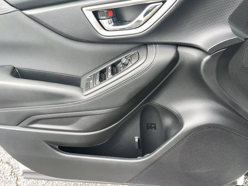 Used 2022 Subaru Forester Premium image 12