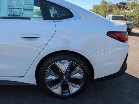 New 2026 BMW i4 xDrive40i image 21