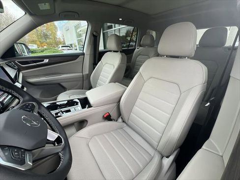 New 2026 Volkswagen Atlas SEL AWD/4WD image 11