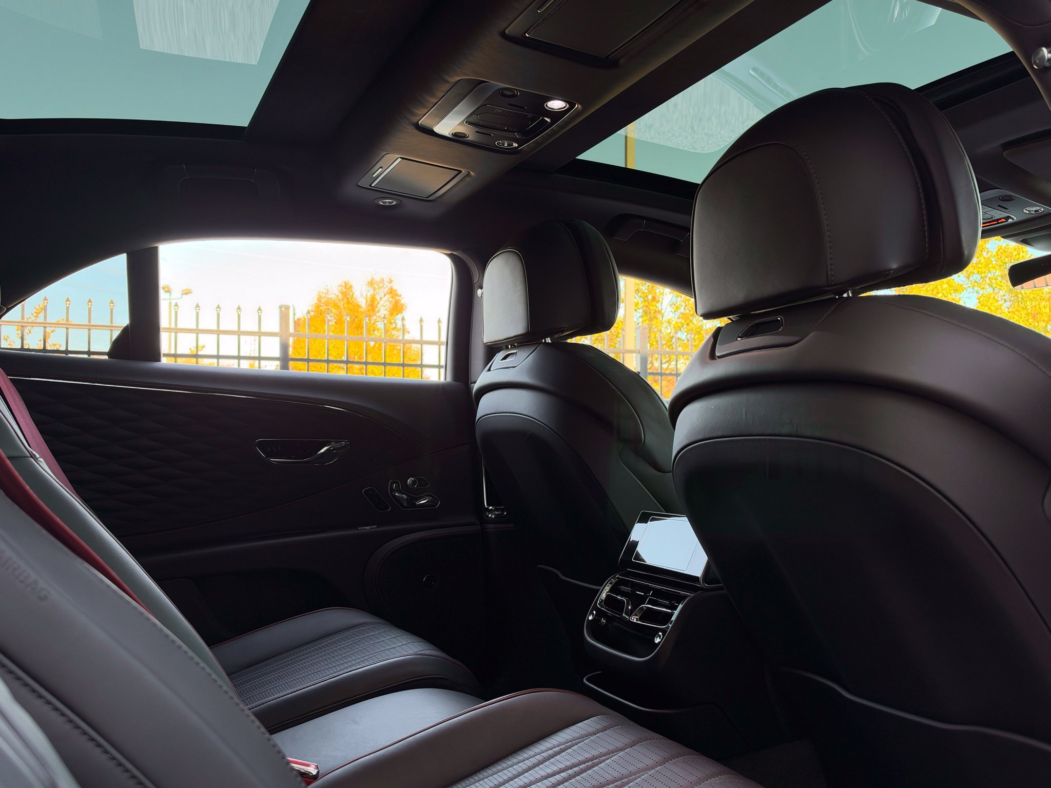 Used 2021 Bentley Flying Spur V8 AWD/4WD image 24