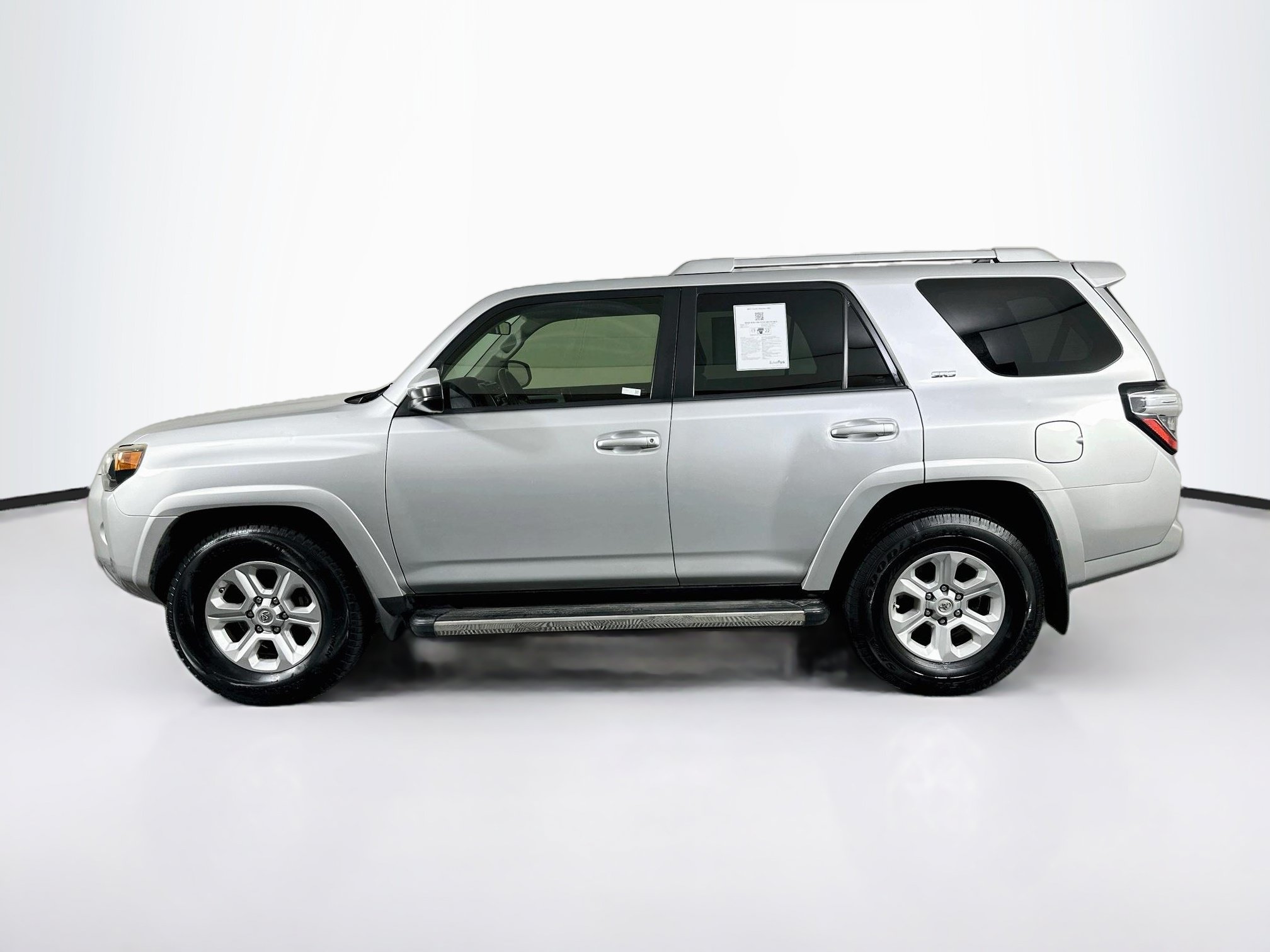 Used 2014 Toyota 4Runner SR5 RWD image 4