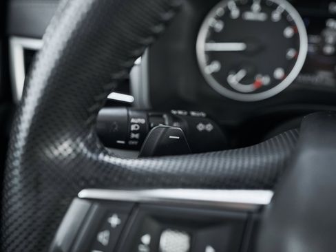 Used 2024 Mitsubishi Outlander SE image 33